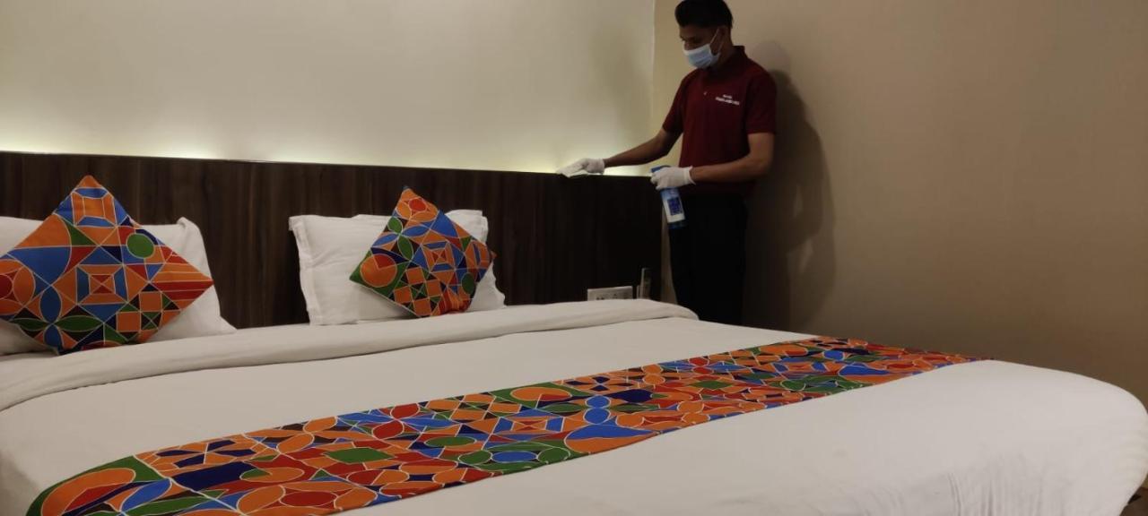 Hotel Grand Ambience Ahmedabad Exterior foto