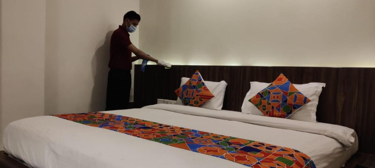 Hotel Grand Ambience Ahmedabad Exterior foto