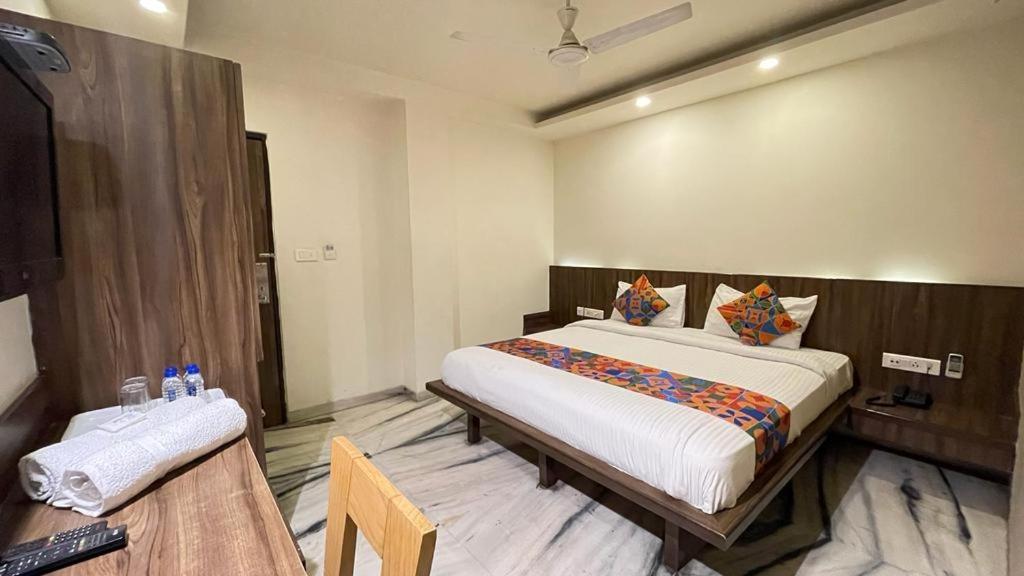 Hotel Grand Ambience Ahmedabad Exterior foto