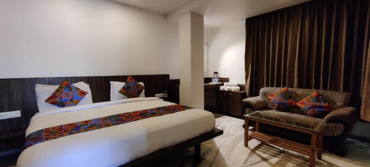 Hotel Grand Ambience Ahmedabad Exterior foto