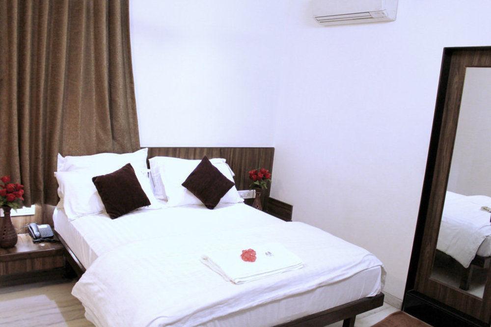 Hotel Grand Ambience Ahmedabad Exterior foto