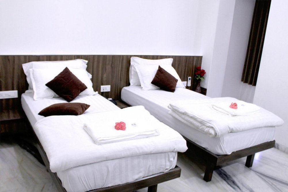 Hotel Grand Ambience Ahmedabad Exterior foto