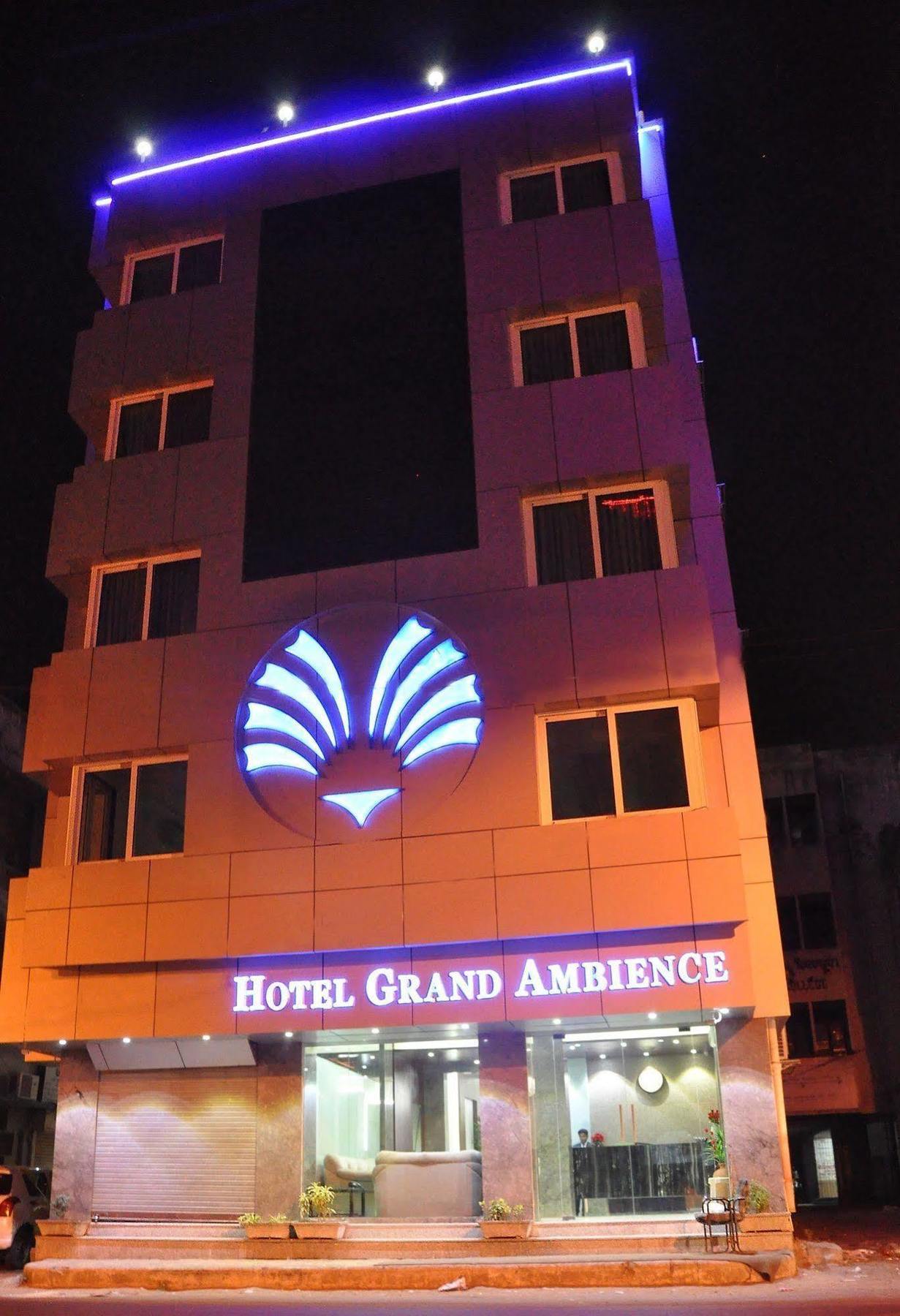 Hotel Grand Ambience Ahmedabad Exterior foto